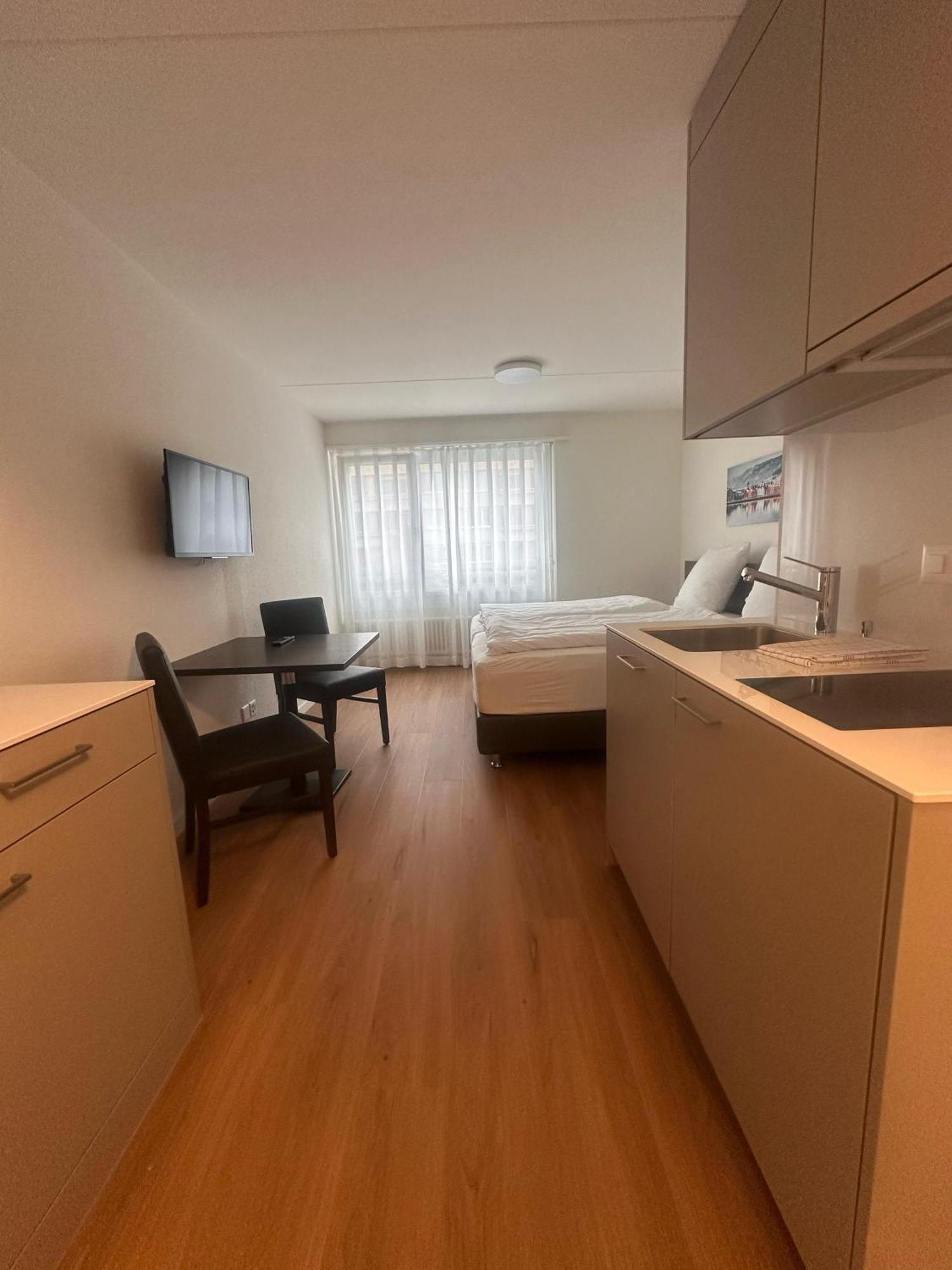 Apartamento Swiss Star Zurich Airport - Self Check-In Kloten Exterior foto
